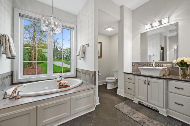 W356N5136 Lakeshore DRIVE, Oconomowoc, WI 53066
