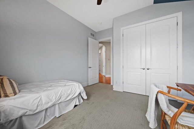 W356N5136 Lakeshore DRIVE, Oconomowoc, WI 53066