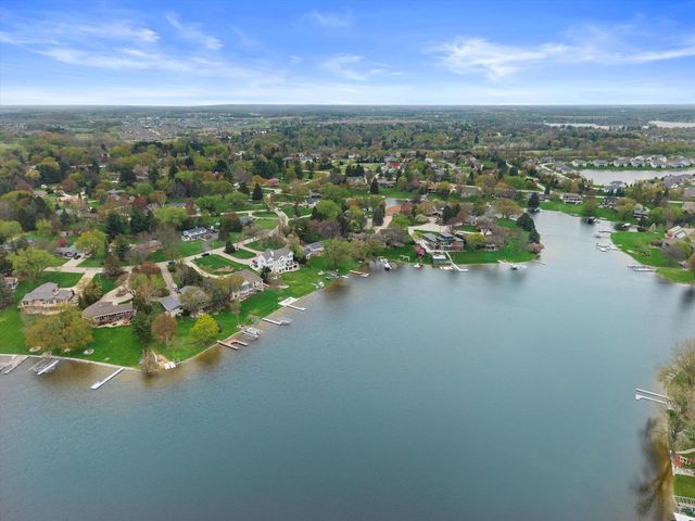 W356N5136 Lakeshore DRIVE, Oconomowoc, WI 53066