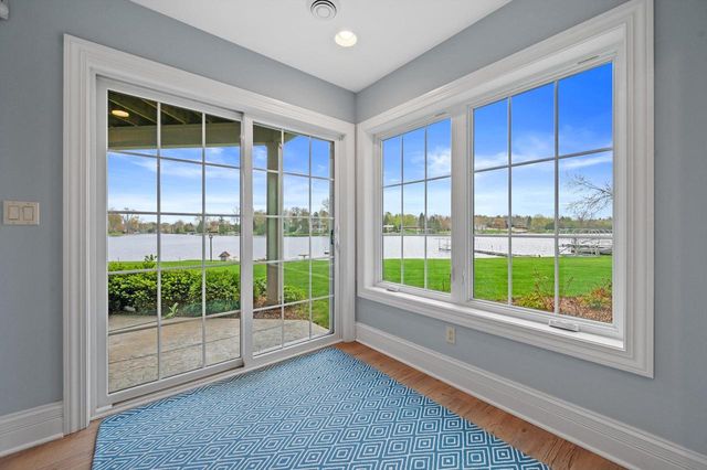W356N5136 Lakeshore DRIVE, Oconomowoc, WI 53066