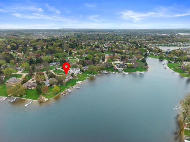 W356N5136 Lakeshore DRIVE, Oconomowoc, WI 53066