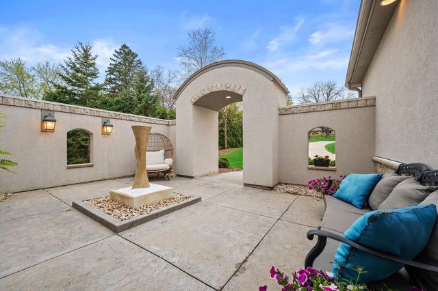 W356N5136 Lakeshore DRIVE, Oconomowoc, WI 53066