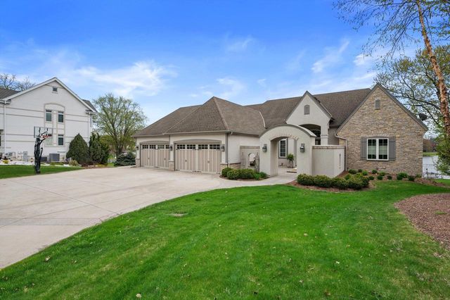 W356N5136 Lakeshore DRIVE, Oconomowoc, WI 53066