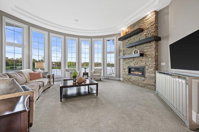 W356N5136 Lakeshore DRIVE, Oconomowoc, WI 53066