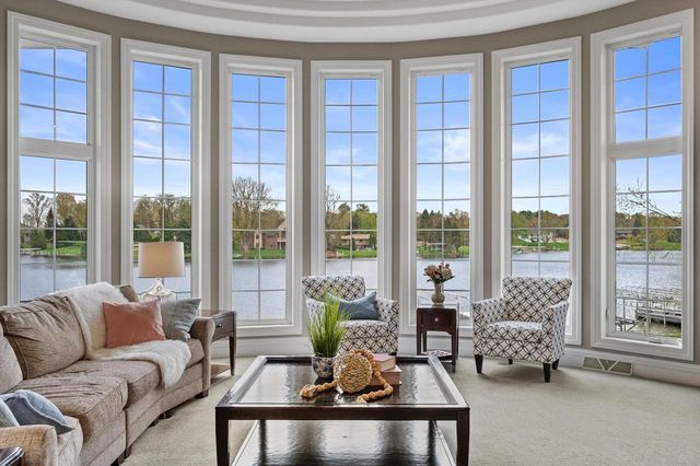 W356N5136 Lakeshore DRIVE, Oconomowoc, WI 53066