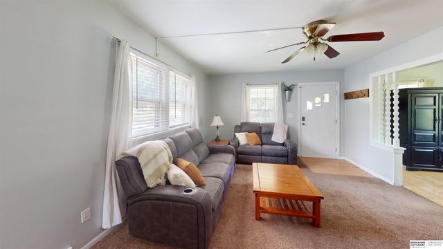 425 E 12th Street, Fremont, NE 68025