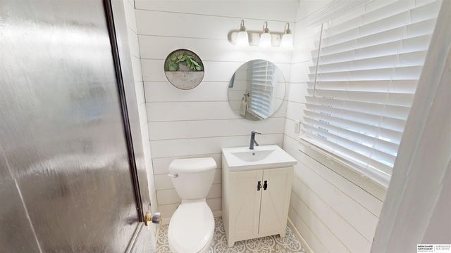 425 E 12th Street, Fremont, NE 68025