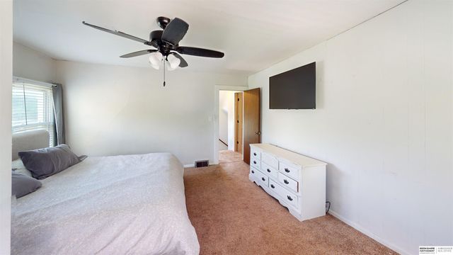 425 E 12th Street, Fremont, NE 68025