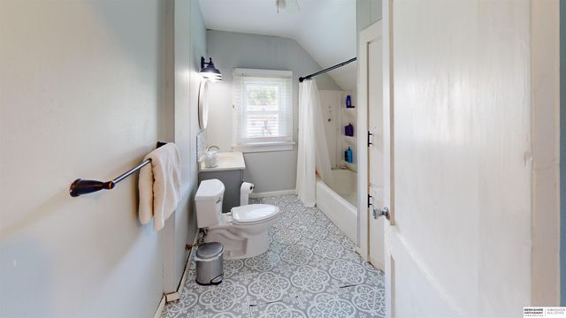 425 E 12th Street, Fremont, NE 68025