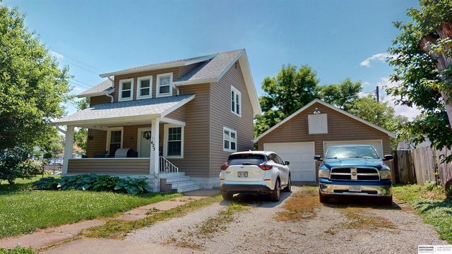 425 E 12th Street, Fremont, NE 68025