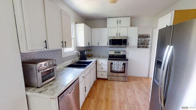 425 E 12th Street, Fremont, NE 68025