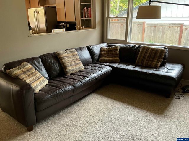 3588 Dogwood Dr S, Salem, OR 97302