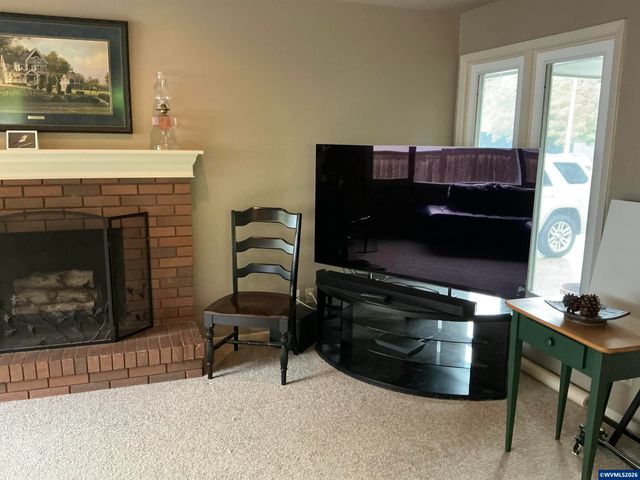 3588 Dogwood Dr S, Salem, OR 97302