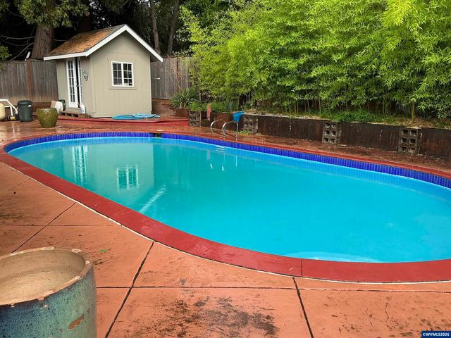 3588 Dogwood Dr S, Salem, OR 97302