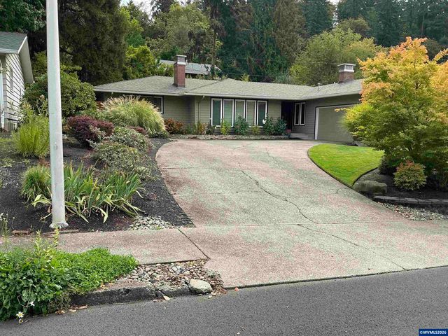 3588 Dogwood Dr S, Salem, OR 97302