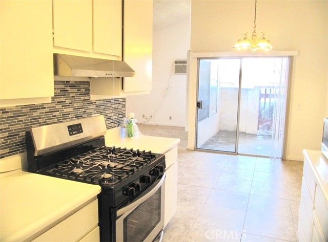 17564 Orange, Yorba Linda, CA 92886