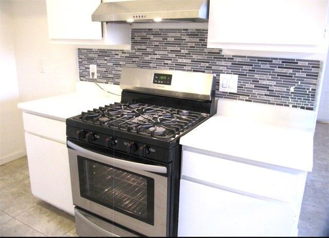 17564 Orange, Yorba Linda, CA 92886