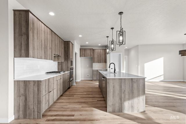 17214 N Swan Springs Pl, Nampa, ID 83687