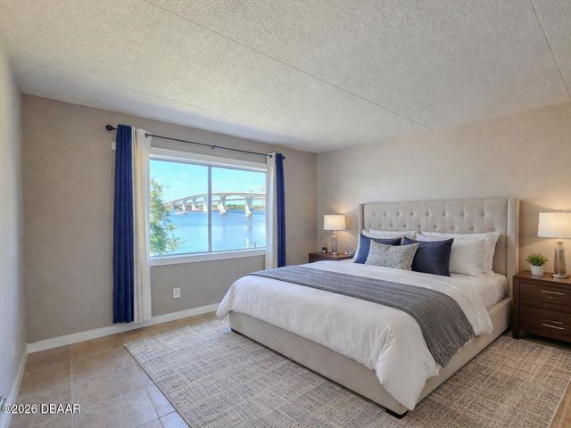 415 N Halifax Ave Apt 216, Daytona Beach, FL 32118