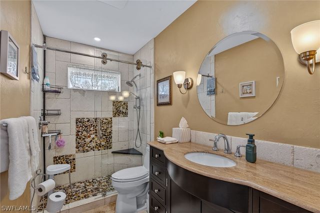 681 Saint Andrews BLVD, Naples, FL 34113