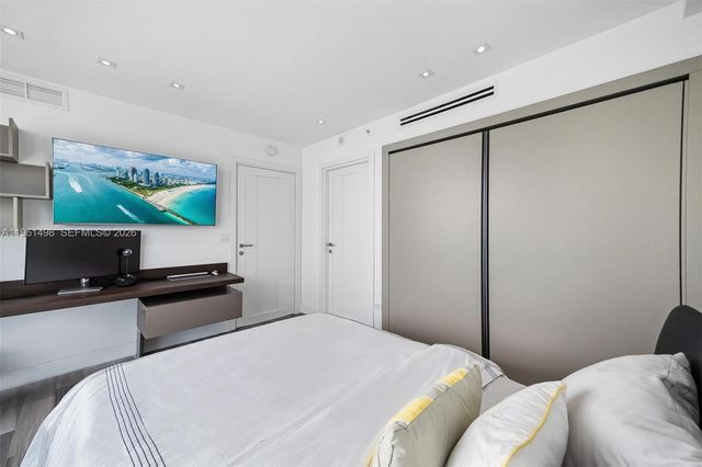 1331 Brickell Bay Dr BL-33, Miami, FL 33131