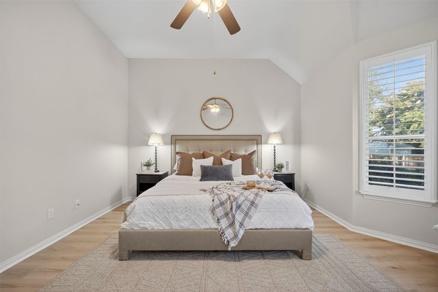 730 Celebrity Court, Midlothian, TX 76065