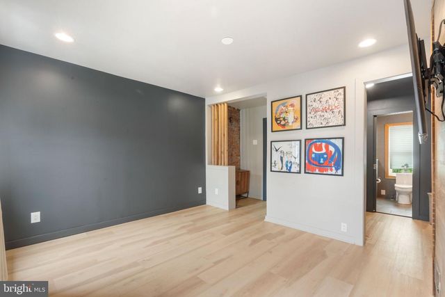 1932 E YORK ST, Philadelphia, PA 19125