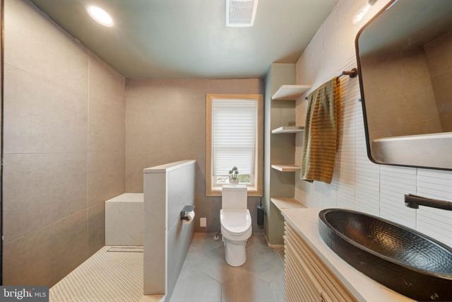 1932 E YORK ST, Philadelphia, PA 19125