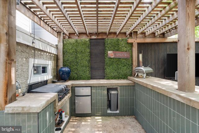 1932 E YORK ST, Philadelphia, PA 19125