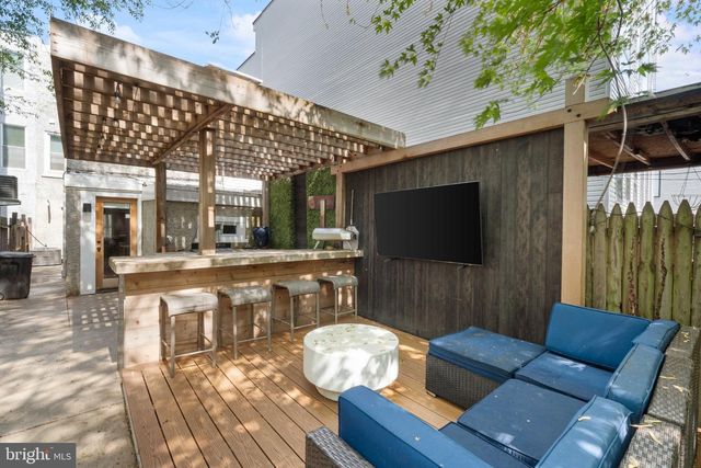 1932 E YORK ST, Philadelphia, PA 19125