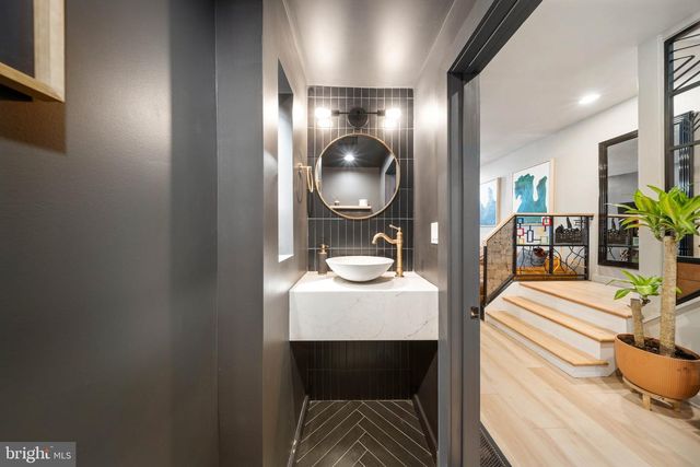 1932 E YORK ST, Philadelphia, PA 19125