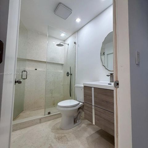 9130 NW 193rd St, Hialeah, FL 33018