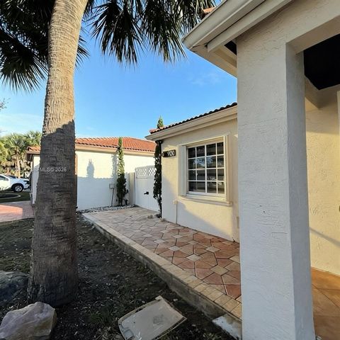 9130 NW 193rd St, Hialeah, FL 33018