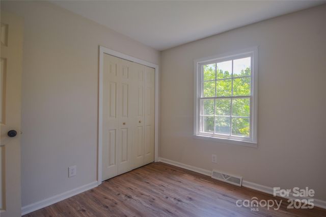 6921 Idlewild Road, Charlotte, NC 28212