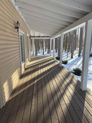 6811 116th Avenue, Fennville, MI 49408