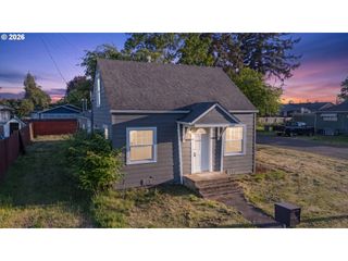 2010 E 1ST Ave, Albany, OR 97321