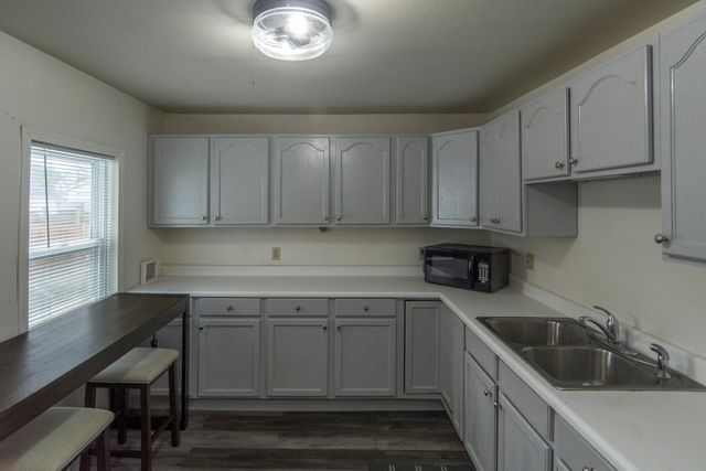 902 10th Avenue NE, Brainerd, MN 56401