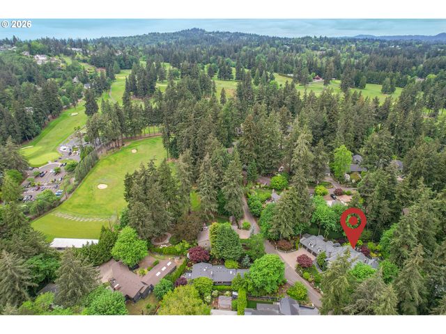 1561 CHANDLER Rd, Lake Oswego, OR 97034