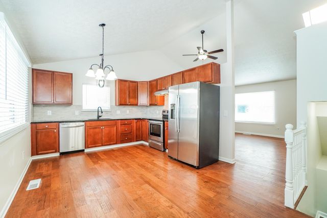 4008 Thompson Avenue, Grove City, OH 43123