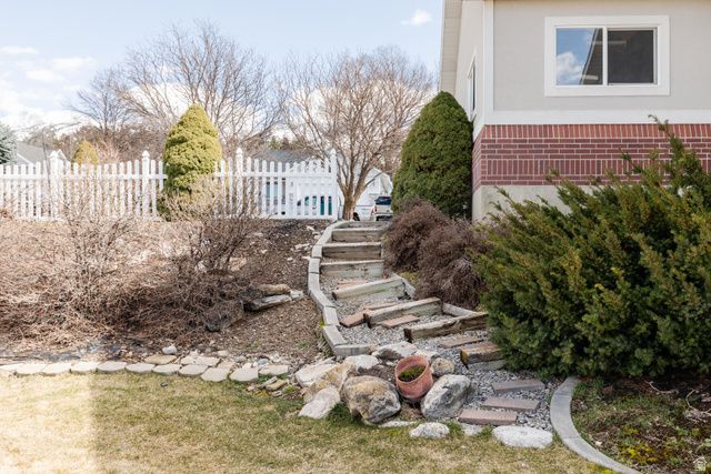 455 N 350 E, Hyde Park, UT 84318