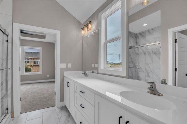 19326 Skyview Lane, Spring Hill, KS 66083