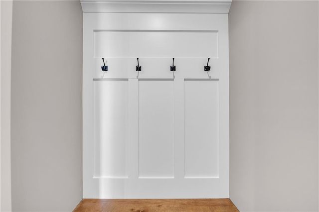 19326 Skyview Lane, Spring Hill, KS 66083