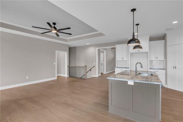 19326 Skyview Lane, Spring Hill, KS 66083