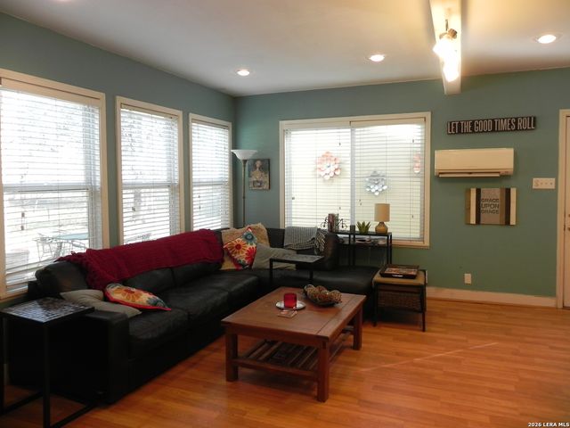 4406 Monaco, San Antonio, TX 78218