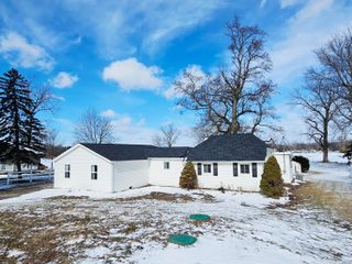 4492 E Bear Lake Road, Osseo, MI 49266