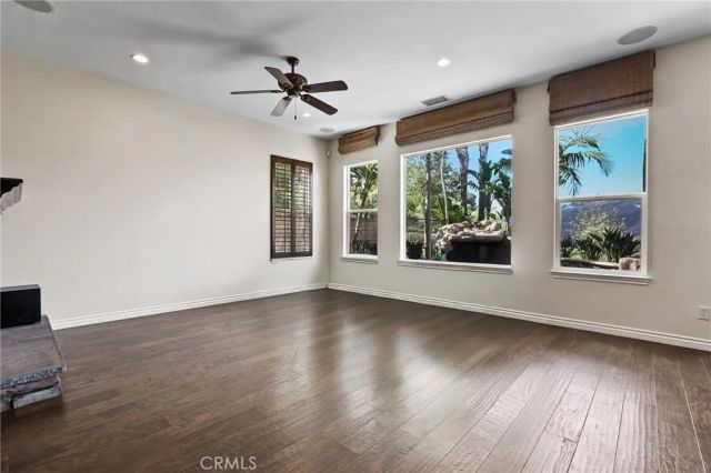 33 Glittering Sky, Aliso Viejo, CA 92656