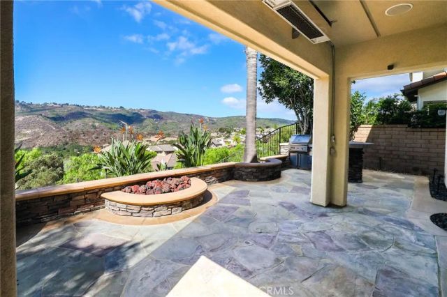 33 Glittering Sky, Aliso Viejo, CA 92656