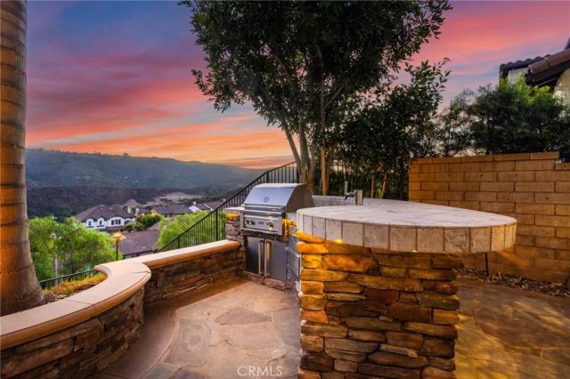 33 Glittering Sky, Aliso Viejo, CA 92656