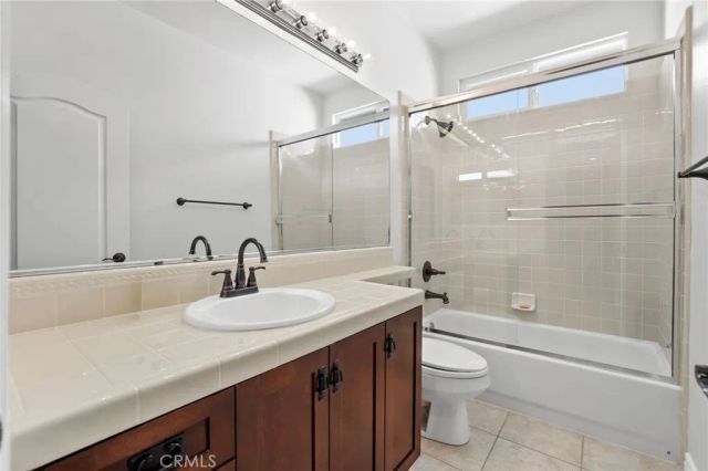 33 Glittering Sky, Aliso Viejo, CA 92656