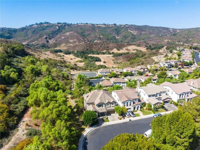 33 Glittering Sky, Aliso Viejo, CA 92656